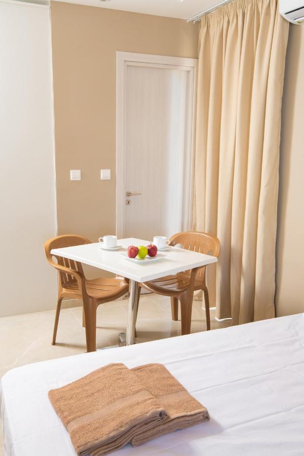 أيا نابا Marisa Napa Suites المظهر الخارجي الصورة