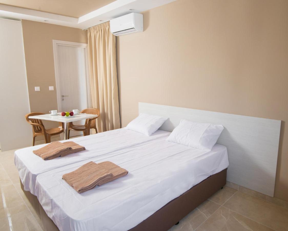 أيا نابا Marisa Napa Suites المظهر الخارجي الصورة
