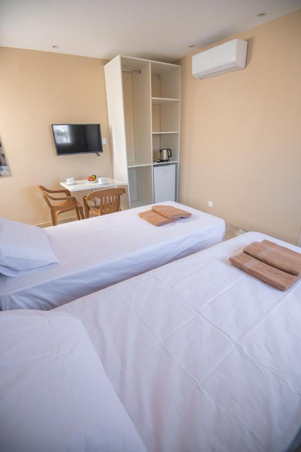 أيا نابا Marisa Napa Suites المظهر الخارجي الصورة