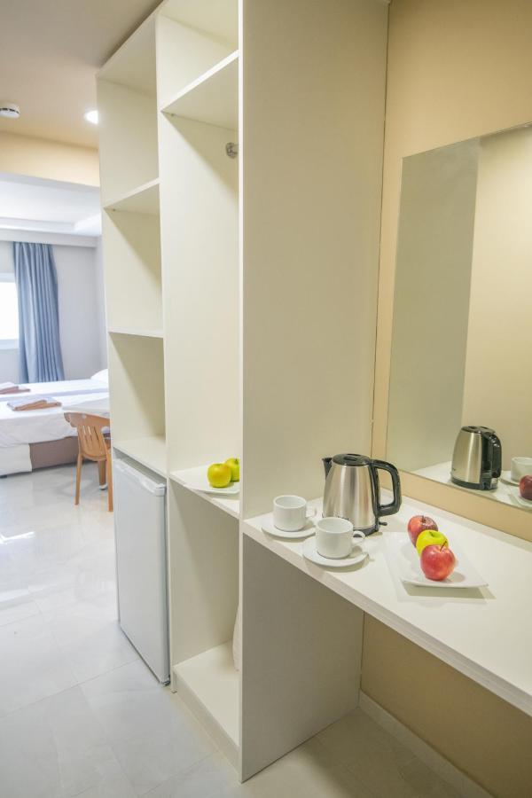 أيا نابا Marisa Napa Suites المظهر الخارجي الصورة