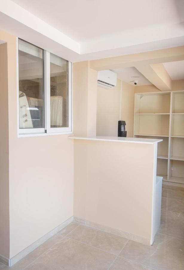 أيا نابا Marisa Napa Suites المظهر الخارجي الصورة