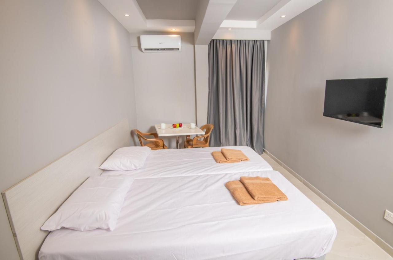 أيا نابا Marisa Napa Suites المظهر الخارجي الصورة