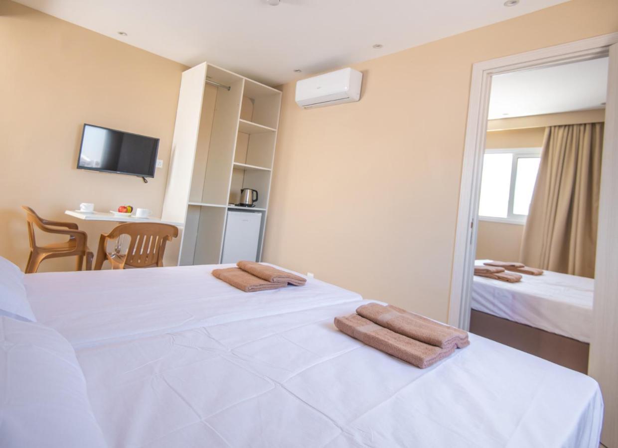 أيا نابا Marisa Napa Suites المظهر الخارجي الصورة