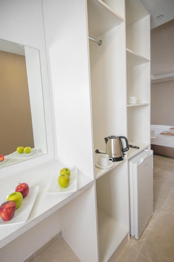 أيا نابا Marisa Napa Suites المظهر الخارجي الصورة